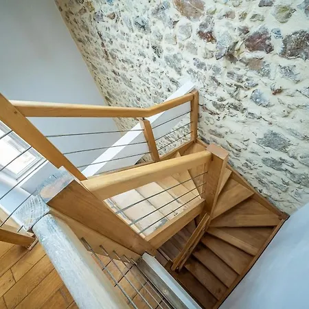 Holiday home Magnifique Maison Climatisee En Pierre *