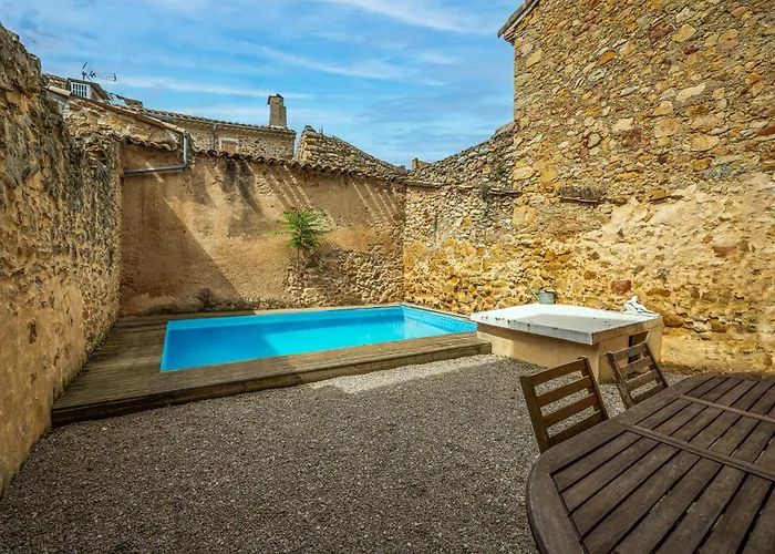 Hébergement de vacances Magnifique Maison Climatisée En Pierre